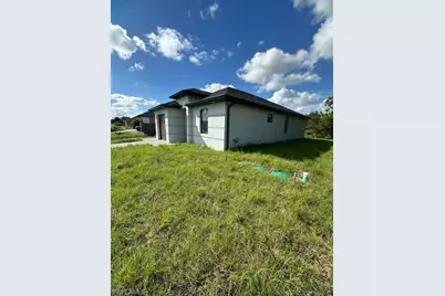 849 Wolverine St E, Lehigh Acres, FL 33974 - Photo 5