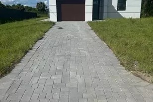 849 Wolverine St E, Lehigh Acres, FL 33974 - Photo 3