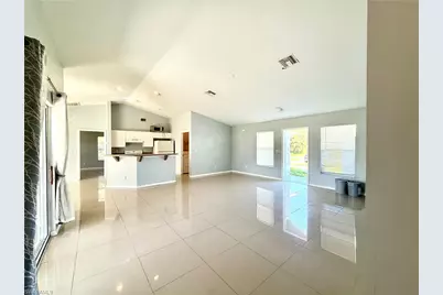 2911 40th St SW, Lehigh Acres, FL 33976 - Photo 3
