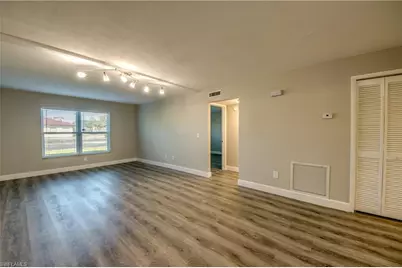 2526 SE 16th Pl #108, Cape Coral, FL 33904 - Photo 17