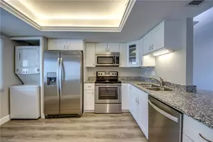 2526 SE 16th Pl, Cape Coral, FL 33904 - Photo 9