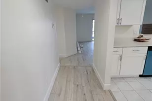 521 SW 47th Terrace, Cape Coral, FL 33914 - Photo 5