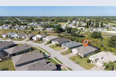 10536 Canal Brook Ln, Lehigh Acres, FL 33936 - Photo 37