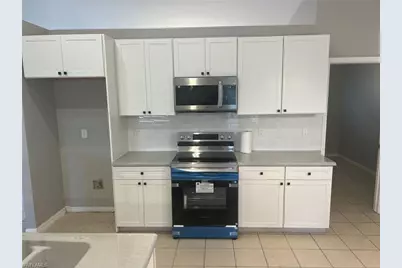 4015 6th St SW, Lehigh Acres, FL 33976 - Photo 3