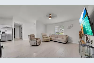 1125 NE 11th Ter, Cape Coral, FL 33909 - Photo 5