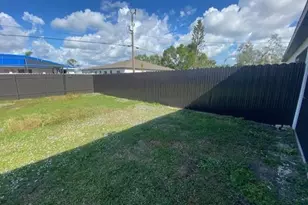 117 SE 13th St, Cape Coral, FL 33990 - Photo 5