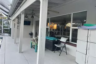 6335 Hofstra Ct W, Fort Myers, FL 33919 - Photo 5