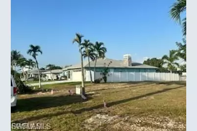 4918 Sorrento Ct, Cape Coral, FL 33904 - Photo 9