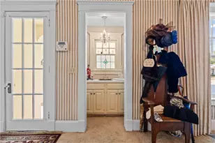 3235 Avocado Dr, Fort Myers, FL 33901 - Photo 9