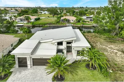 215 SE 28th Ter, Cape Coral, FL 33904 - Photo 23