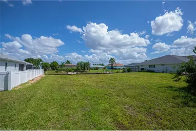 3725 SE 13th Ave, Cape Coral, FL 33904 - Photo 11