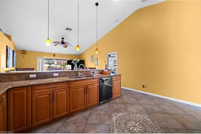 121 NE 11th Ter, Cape Coral, FL 33909 - Photo 3