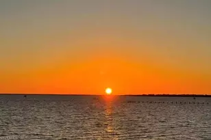 545 SE 4th Terrace, Cape Coral, FL 33990 - Photo 37