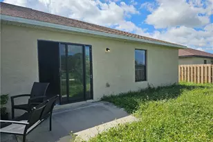 545 SE 4th Terrace, Cape Coral, FL 33990 - Photo 23