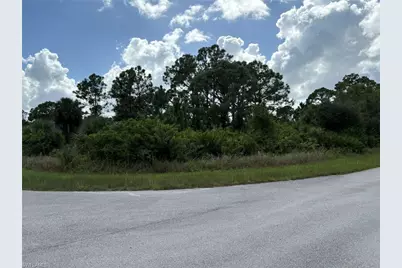 416 Majors Ave S, Lehigh Acres, FL 33974 - Photo 5