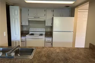 211 Park Ave, Labelle, FL 33935 - Photo 5