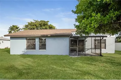 220 SE 27th Ter, Cape Coral, FL 33904 - Photo 15