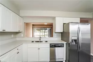 220 SE 27th Terrace, Cape Coral, FL 33904 - Photo 7