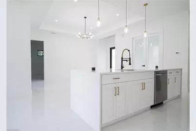 905 E 6th St, Lehigh Acres, FL 33972 - Photo 9