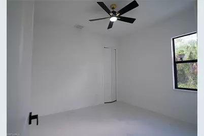 905 E 6th St, Lehigh Acres, FL 33972 - Photo 13