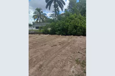 65 Cardinal Dr, North Fort Myers, FL 33917 - Photo 5