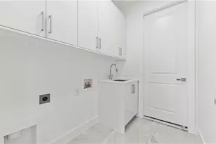 2300 NW 8th Terrace, Cape Coral, FL 33993 - Photo 9