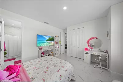 3713 25th St SW, Lehigh Acres, FL 33976 - Photo 17