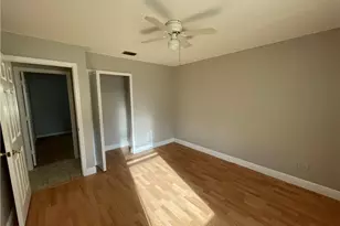 1409 SW 11th Pl, Cape Coral, FL 33991 - Photo 11