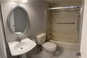 215 SE 15th Pl, Cape Coral, FL 33990 - Photo 13