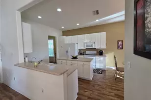 9129 Links Dr, Fort Myers, FL 33913 - Photo 13