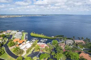 9697 Galley Ct, Fort Myers, FL 33919 - Photo 39