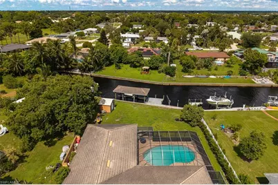 1860 Marina Cir, North Fort Myers, FL 33903 - Photo 39