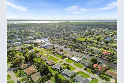 2014 SE 12th Ter, Cape Coral, FL 33990 - Photo 33