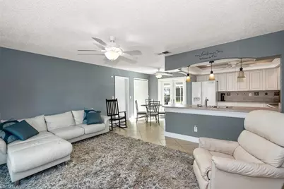 31 NE 10th Ave, Cape Coral, FL 33909 - Photo 5