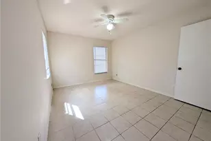 5305 Summerlin Rd, Fort Myers, FL 33919 - Photo 5