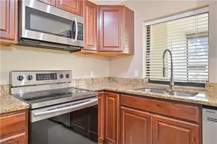 17040 Golfside Cir, Fort Myers, FL 33908 - Photo 9