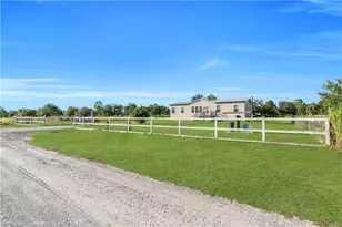 7824 8th Pl, Labelle, FL 33935 - Photo 3