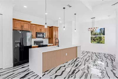 333 Lownde Ave S, Lehigh Acres, FL 33974 - Photo 9