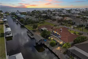 2420 Cherimoya Ln, Saint James City, FL 33956 - Photo 3