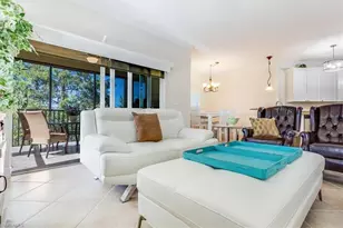 10060 Lake Cove Dr, Fort Myers, FL 33908 - Photo 9