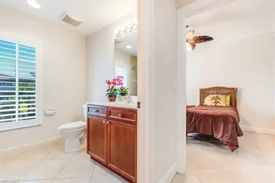 10060 Lake Cove Dr #202, Fort Myers, FL 33908 - Photo 25