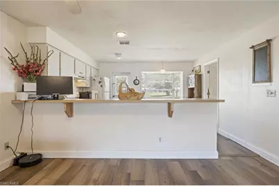 220 Oakmont Pkwy, Lehigh Acres, FL 33936 - Photo 47