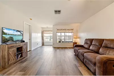 220 Oakmont Pkwy, Lehigh Acres, FL 33936 - Photo 45