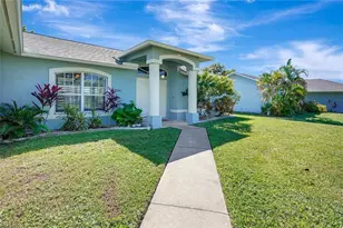 1702 SW 12th Ln, Cape Coral, FL 33991 - Photo 39