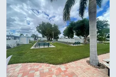 75 Hacienda Blvd, Fort Myers, FL 33905 - Photo 13