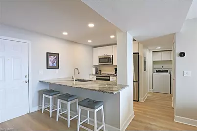 2885 Palm Beach Blvd #502, Fort Myers, FL 33916 - Photo 3