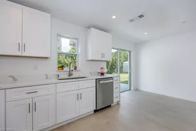 2209 Delta St, Fort Myers, FL 33907 - Photo 11