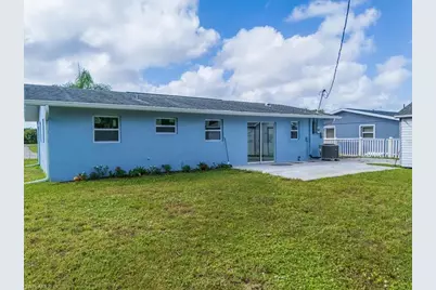 2209 Delta St, Fort Myers, FL 33907 - Photo 5