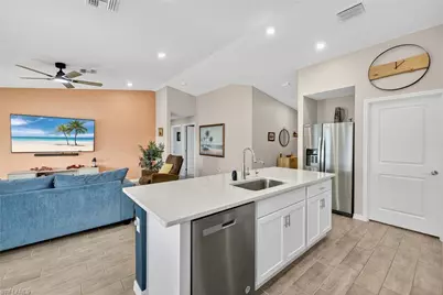 1632 SW 28th Ter, Cape Coral, FL 33914 - Photo 9