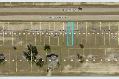 622 Diplomat Pkwy W, Cape Coral, FL 33993 - Photo 1